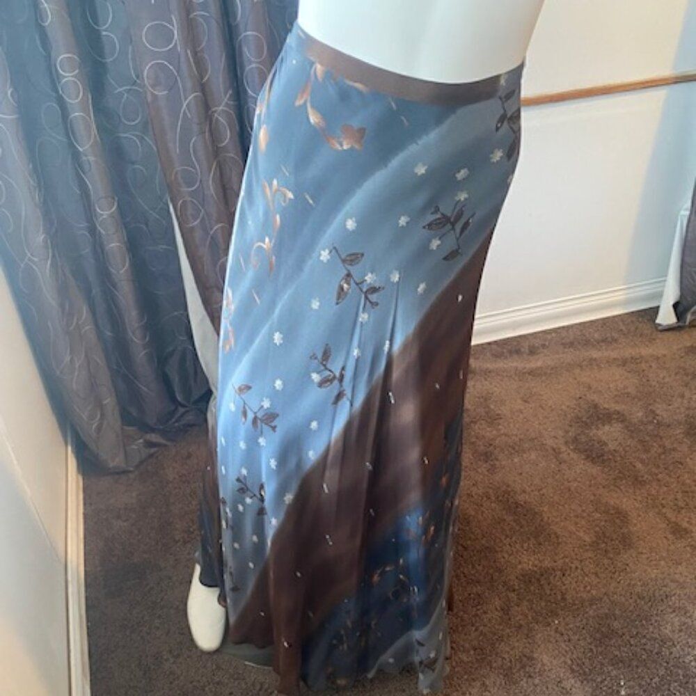 Tessuto Vintage Deadstock Gray/Brown Floral maxi skirt, size XL